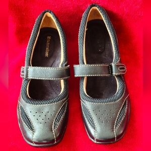 Naturalizer Black Mary Jane Leather Slip On with Velcro Straps - Size 8.5